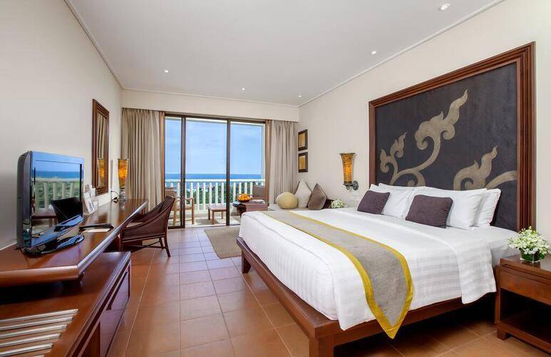 Paradox Resort Phuket (Ex.Movenpick Resort & Spa Karon Beach)