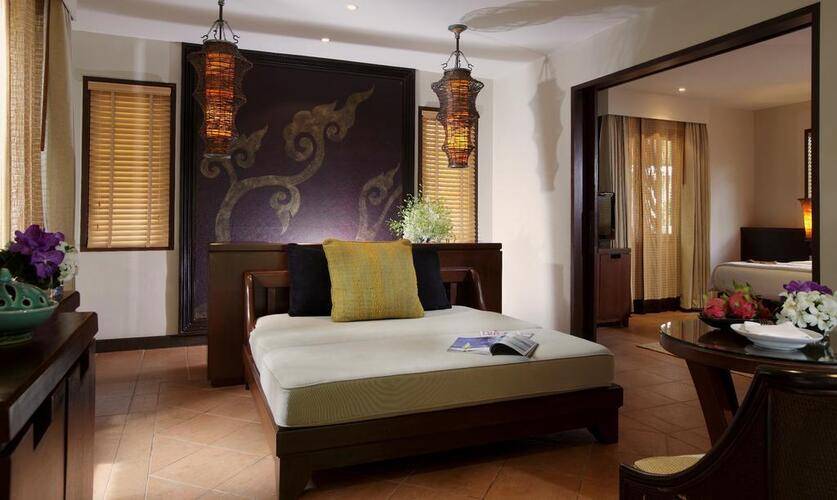 Paradox Resort Phuket (Ex.Movenpick Resort & Spa Karon Beach)