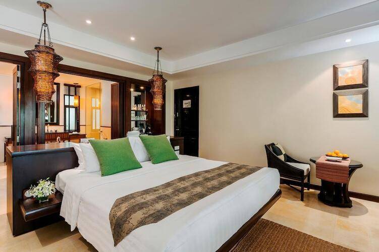 Paradox Resort Phuket (Ex.Movenpick Resort & Spa Karon Beach)