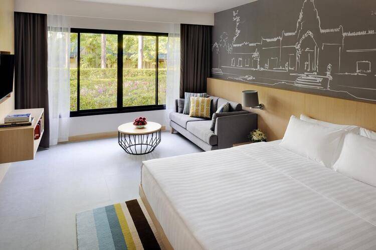 Paradox Resort Phuket (Ex.Movenpick Resort & Spa Karon Beach)