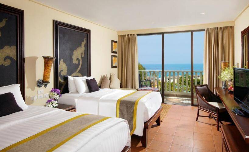 Paradox Resort Phuket (Ex.Movenpick Resort & Spa Karon Beach)