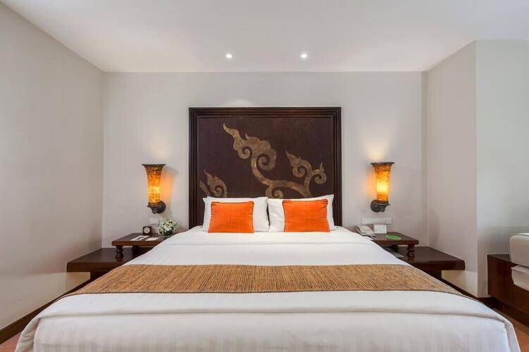 Paradox Resort Phuket (Ex.Movenpick Resort & Spa Karon Beach)