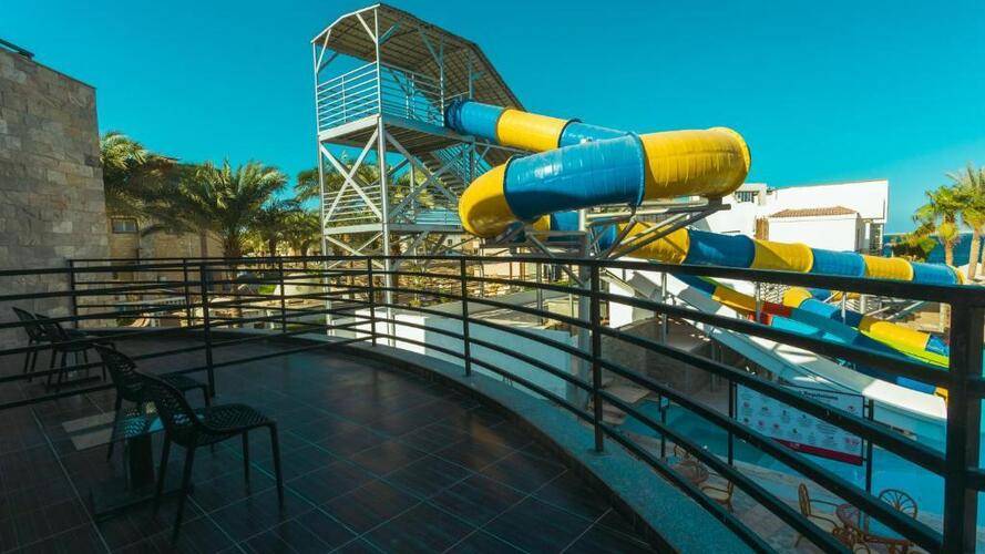 La Rosa Waves Resort And Aqua Park (Ex. Premium Seagull Resort)