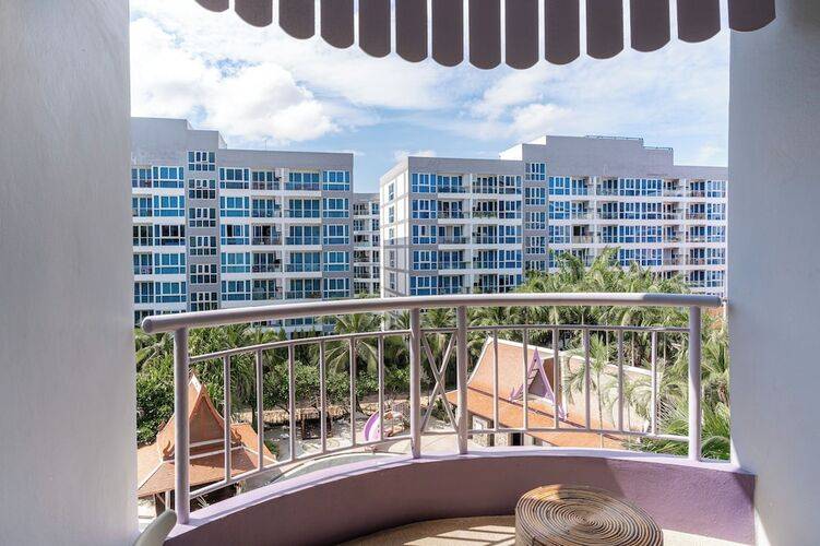 Heeton Concept Pattaya By Compass Hospitality (Ex. Mercure Hotel Pattaya)