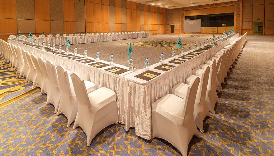 Port Ghalib Resort (Ex. Crown Plaza Sahara Oasis Port Ghalib Resort)