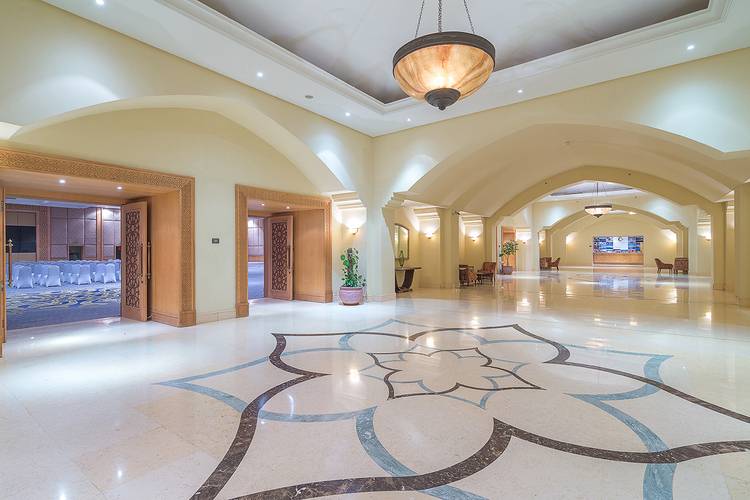 Port Ghalib Resort (Ex. Crown Plaza Sahara Oasis Port Ghalib Resort)
