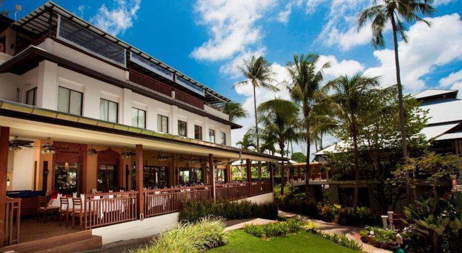 Horizon Karon Beach Resort & Spa