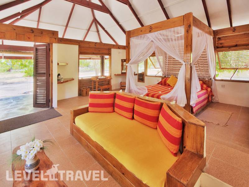 Фотография Bird Island Lodge