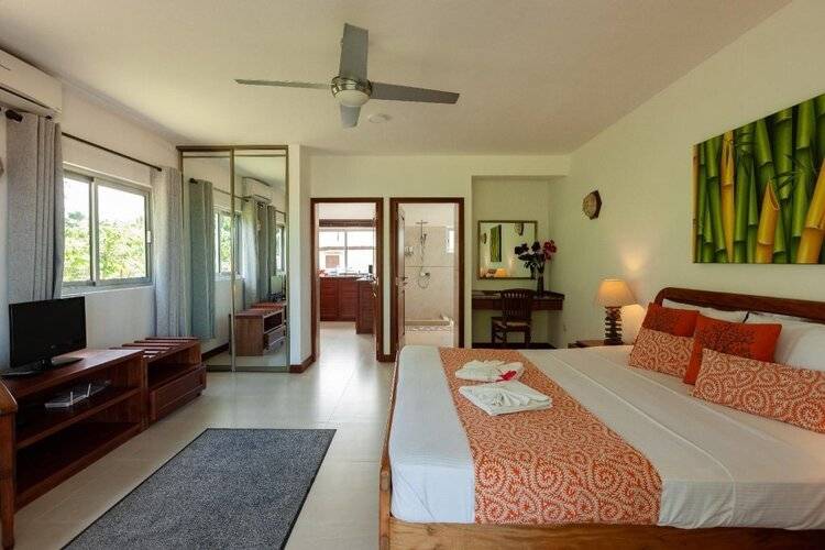 Le Tropique Villa Apartments