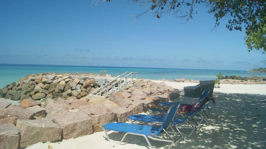 The Islanders Guest House