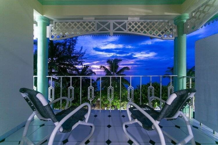 Palm Beach Hotel