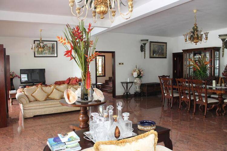 La Bonheur Luxury Villa