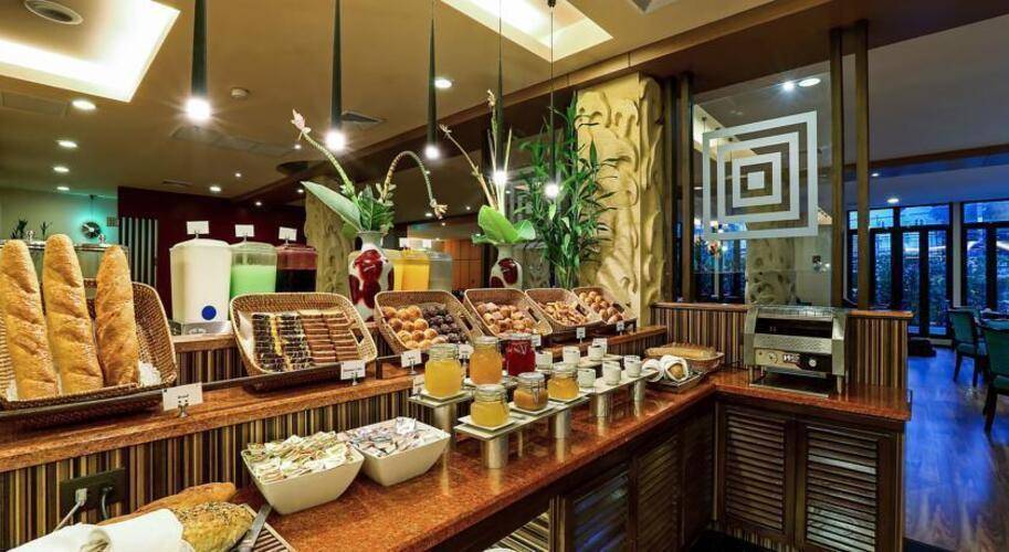 Novotel Phuket Vintage Park