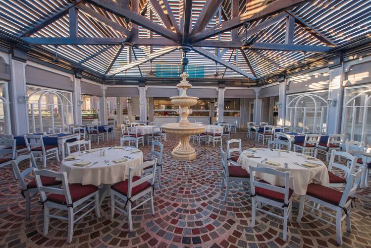 Reef Oasis Beach Resort