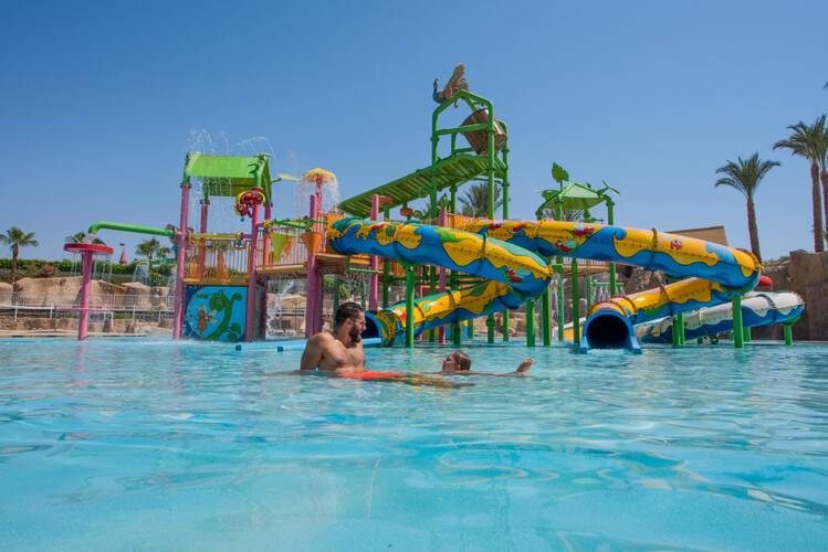 Reef Oasis Beach Resort