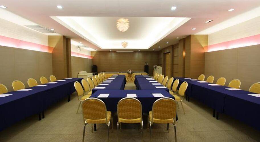 Baiyoke Suite Hotel