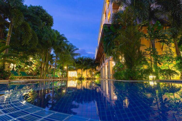 Thanthip Beach Resort