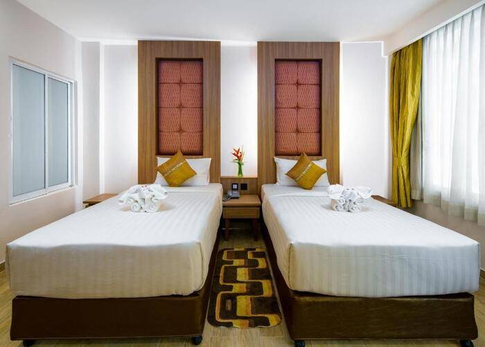Aiyara Palace Hotel