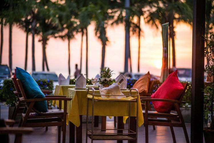 Sea Breeze Jomtien Resort