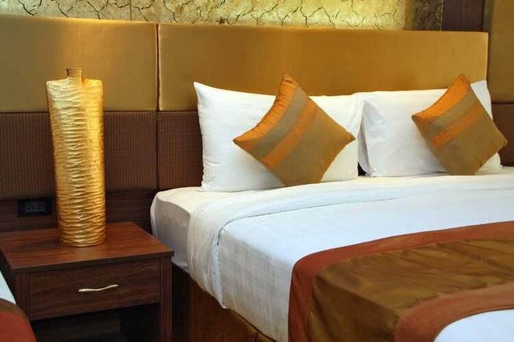 Nova Gold Hotel
