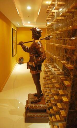 Nova Gold Hotel