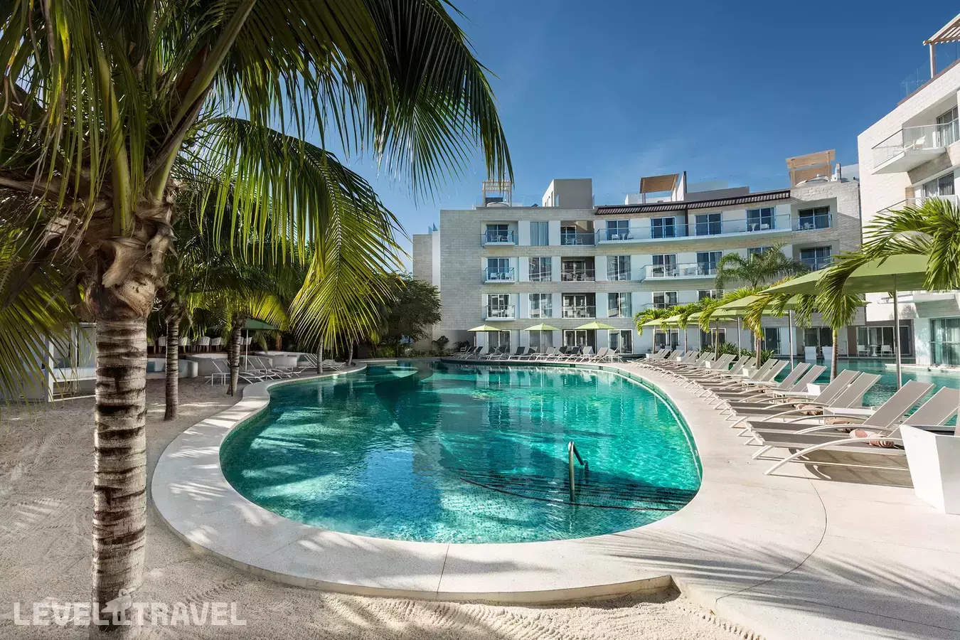 The Fives Beach Hotel & Residences (Ex.Azul Fives By Karisma)