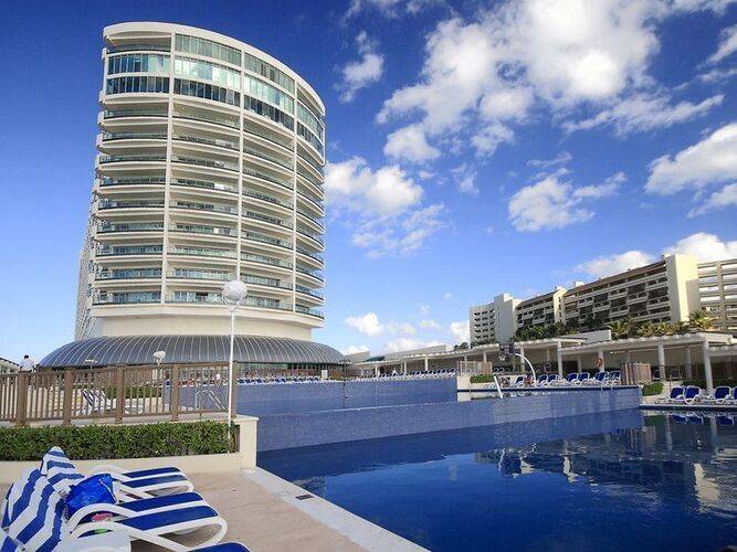 Seadust Cancun Family Resort