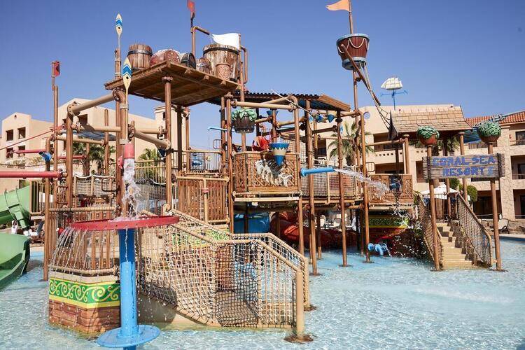 Coral Sea Holiday Resort (Ex. Coral Sea Holiday Village)