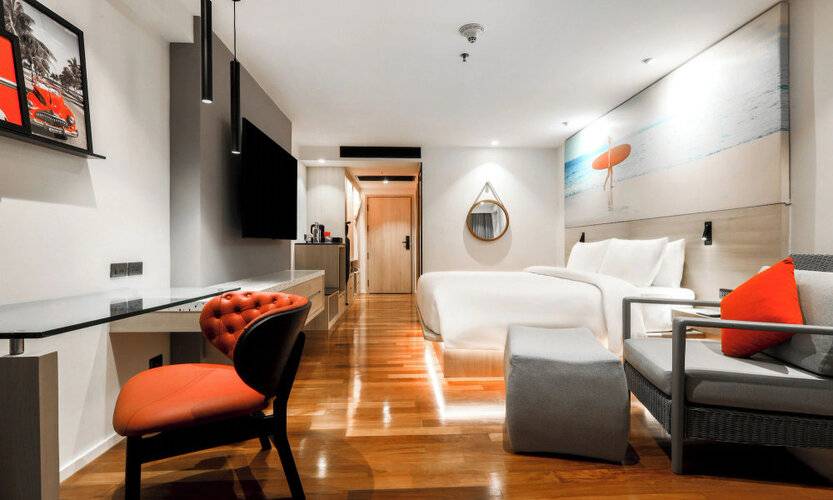 Radisson Red Phuket Patong Beach (Ex.Swissotel Resort Phuket)