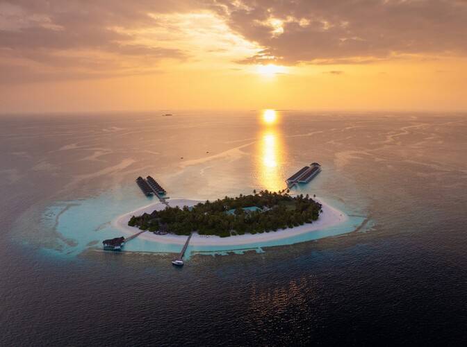 Angaga Island Resort & Spa