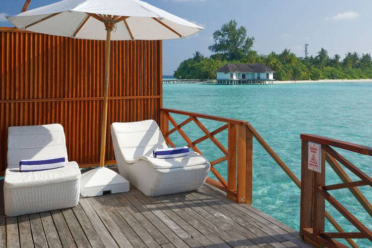 Angaga Island Resort & Spa