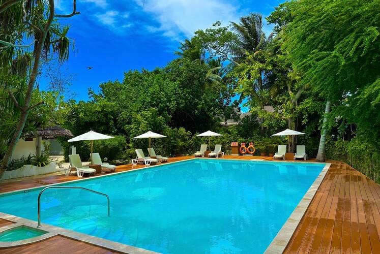Angaga Island Resort & Spa