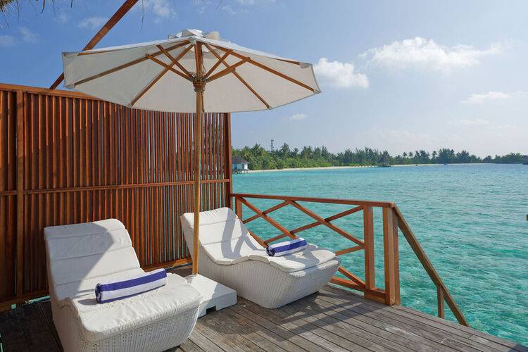 Angaga Island Resort & Spa