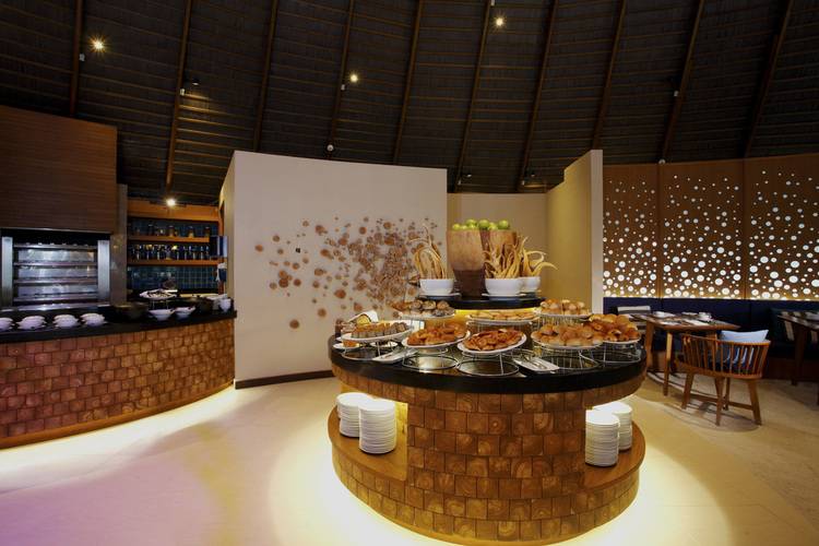 Centara Ras Fushi Resort & Spa (Adults Only 18+)
