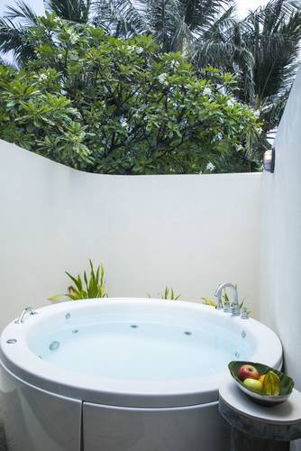 Centara Ras Fushi Resort & Spa (Adults Only 18+)