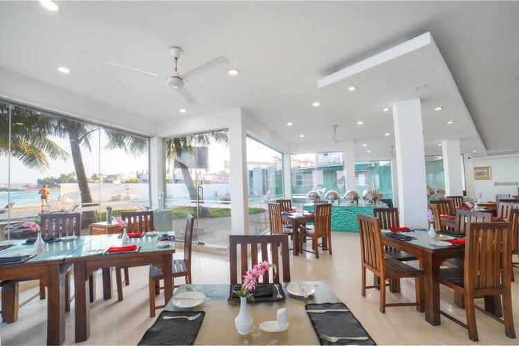 Hikkaduwa Beach Hotel