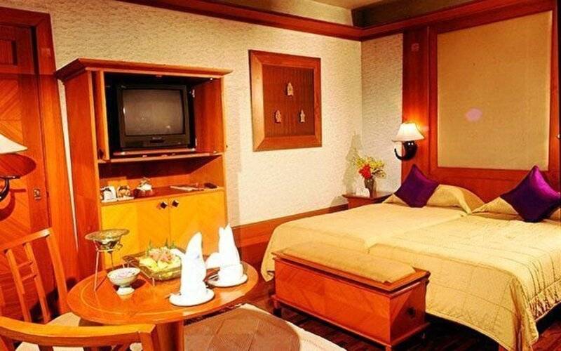 Chiva Som International Health Resort