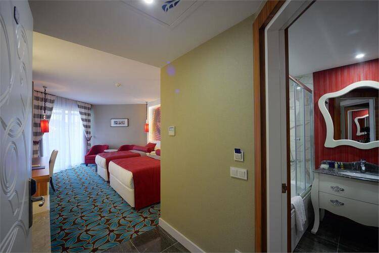 Vikingen Infinity Resort & Spa