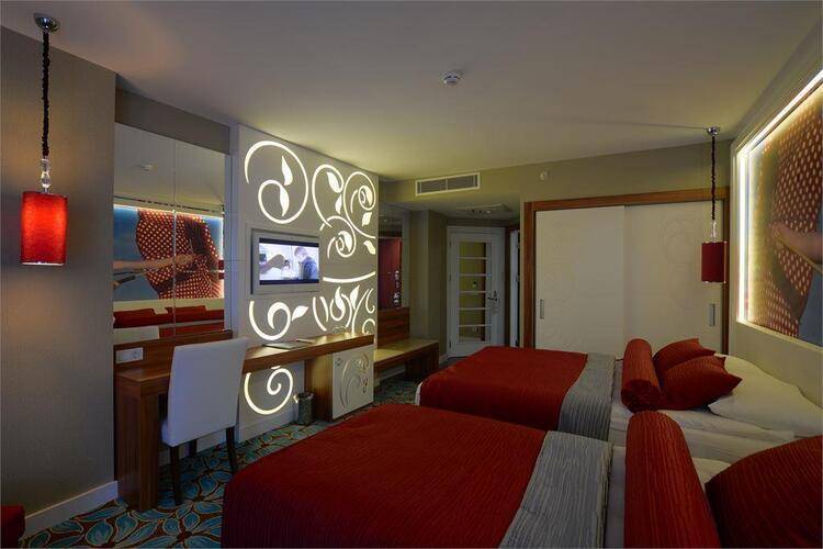 Vikingen Infinity Resort & Spa