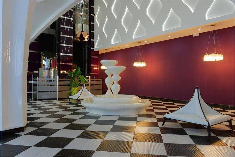 Vikingen Infinity Resort & Spa