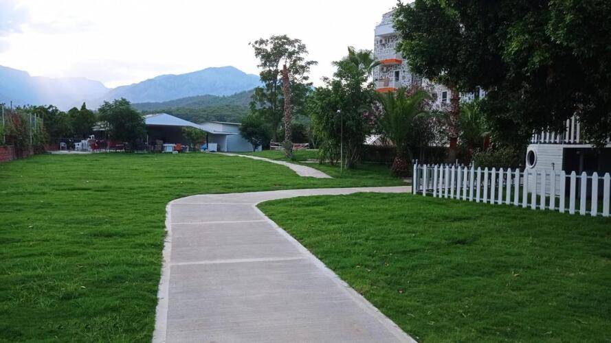 Uk Hotel Kiris (Ex.Kiris Rose Hotel)