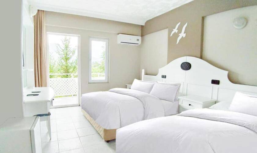 Uk Hotel Kiris (Ex.Kiris Rose Hotel)