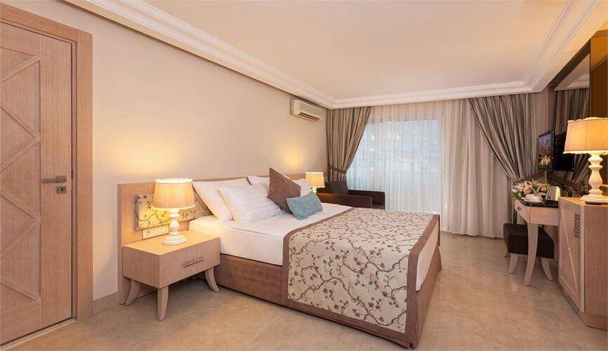 Xperia Saray Beach Hotel