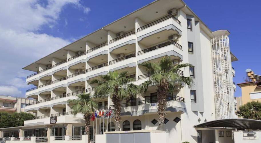 Kandelor Hotel
