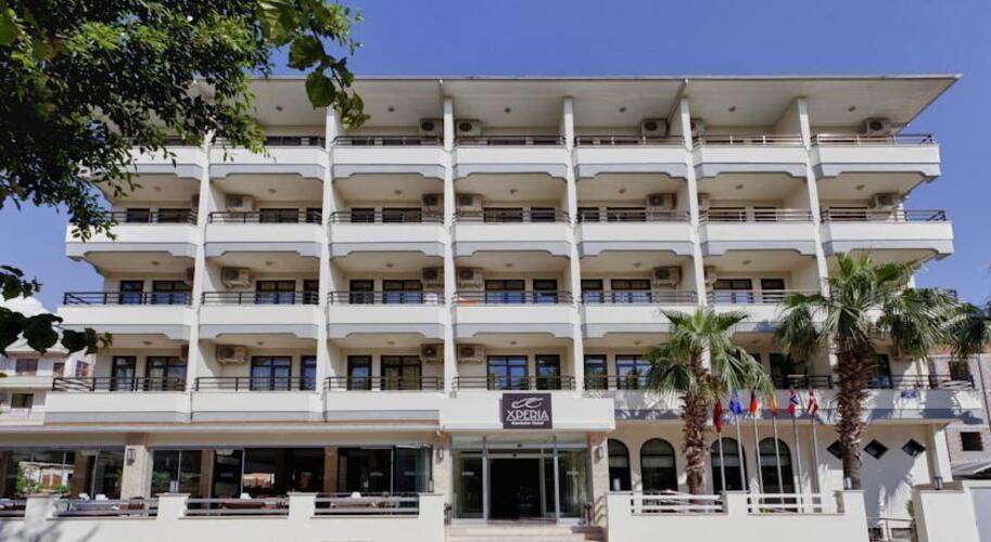 Kandelor Hotel