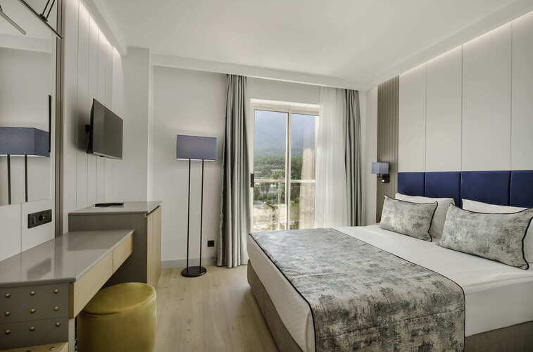 Sealife Kemer Resort (Ex. PGS Hotels Rose Residence Beach)