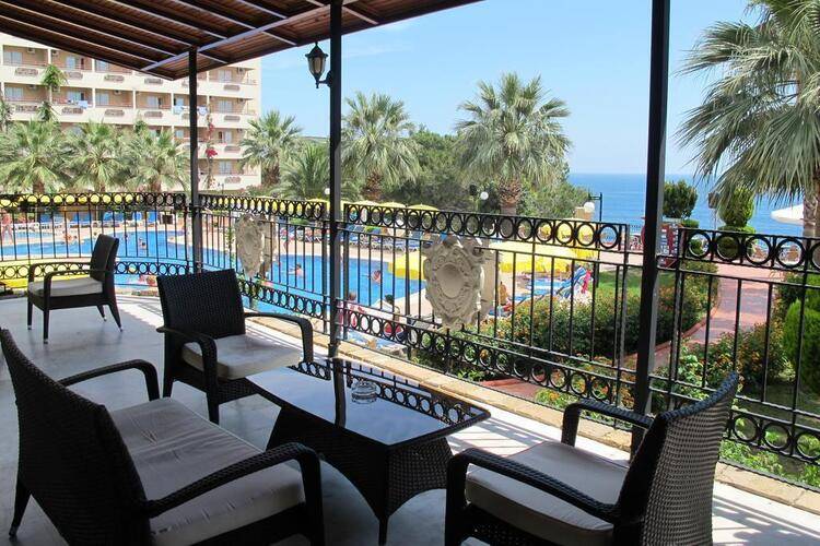 Aska Bayview Hotel