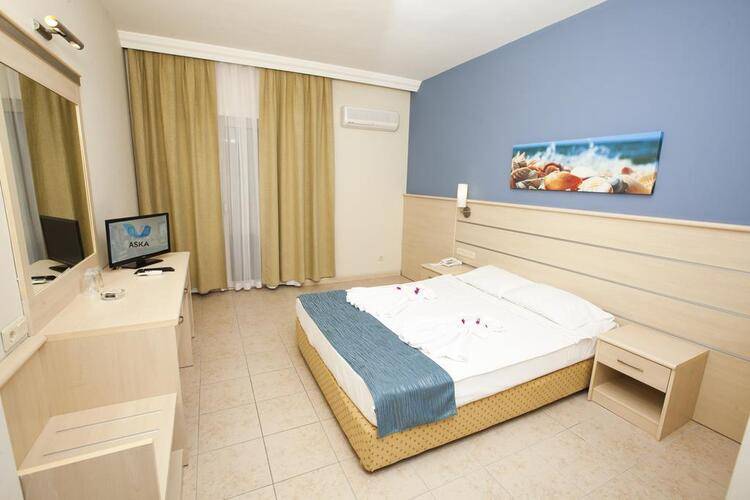 Aska Bayview Hotel