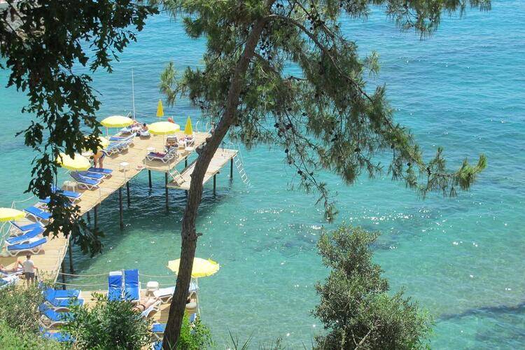 Aska Bayview Hotel