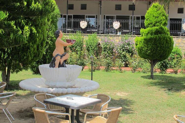 Aska Bayview Hotel